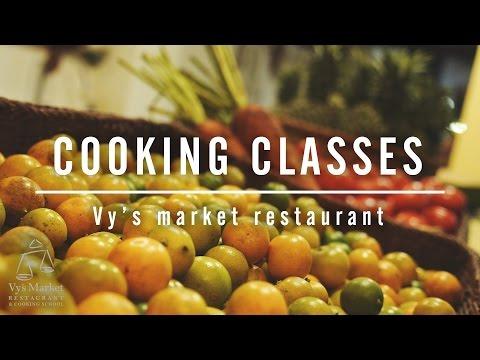 Cooking classes in Vy's market restaurant